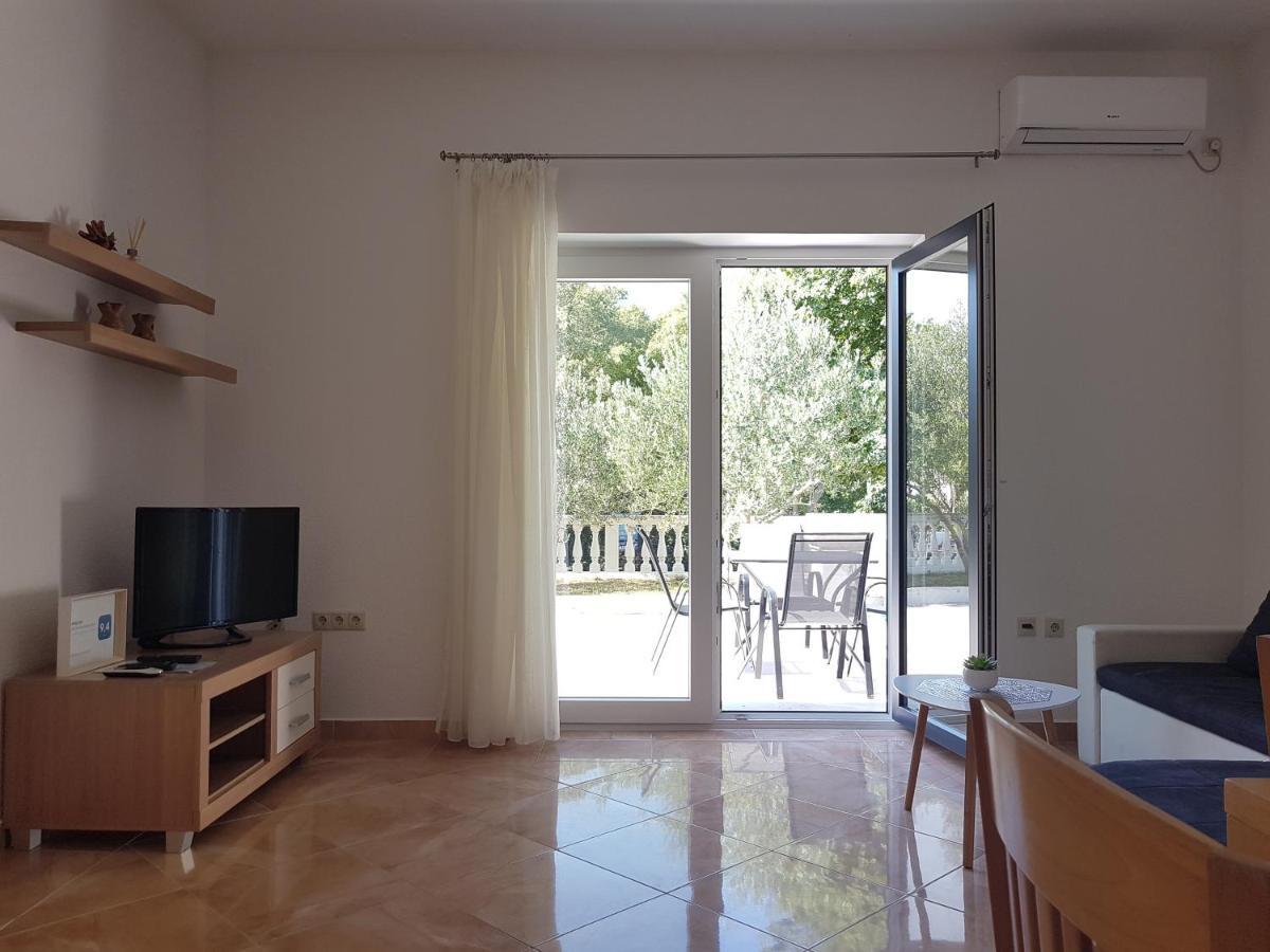 Apartments Andrea II 巴斯卡 外观 照片