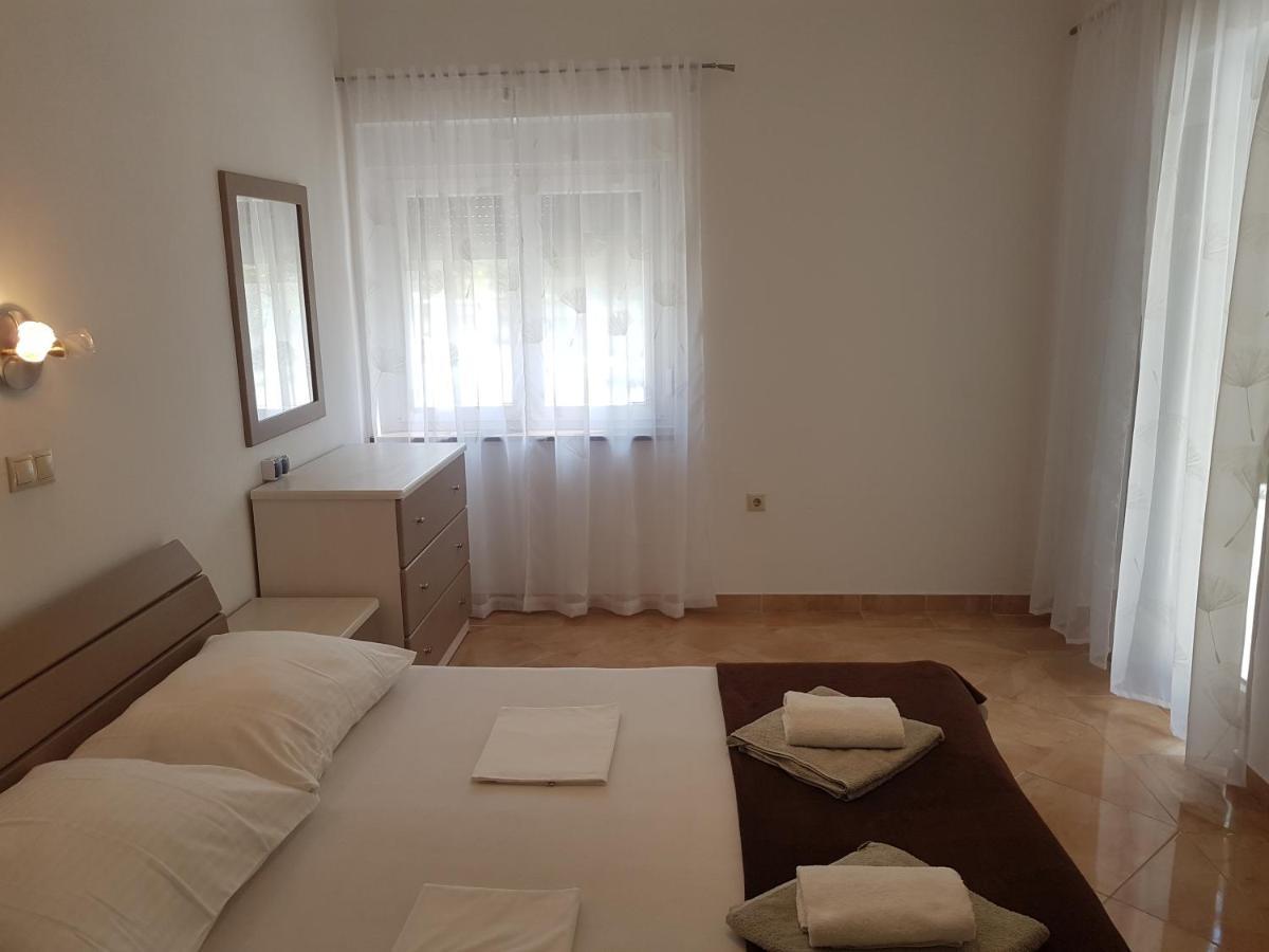 Apartments Andrea II 巴斯卡 外观 照片