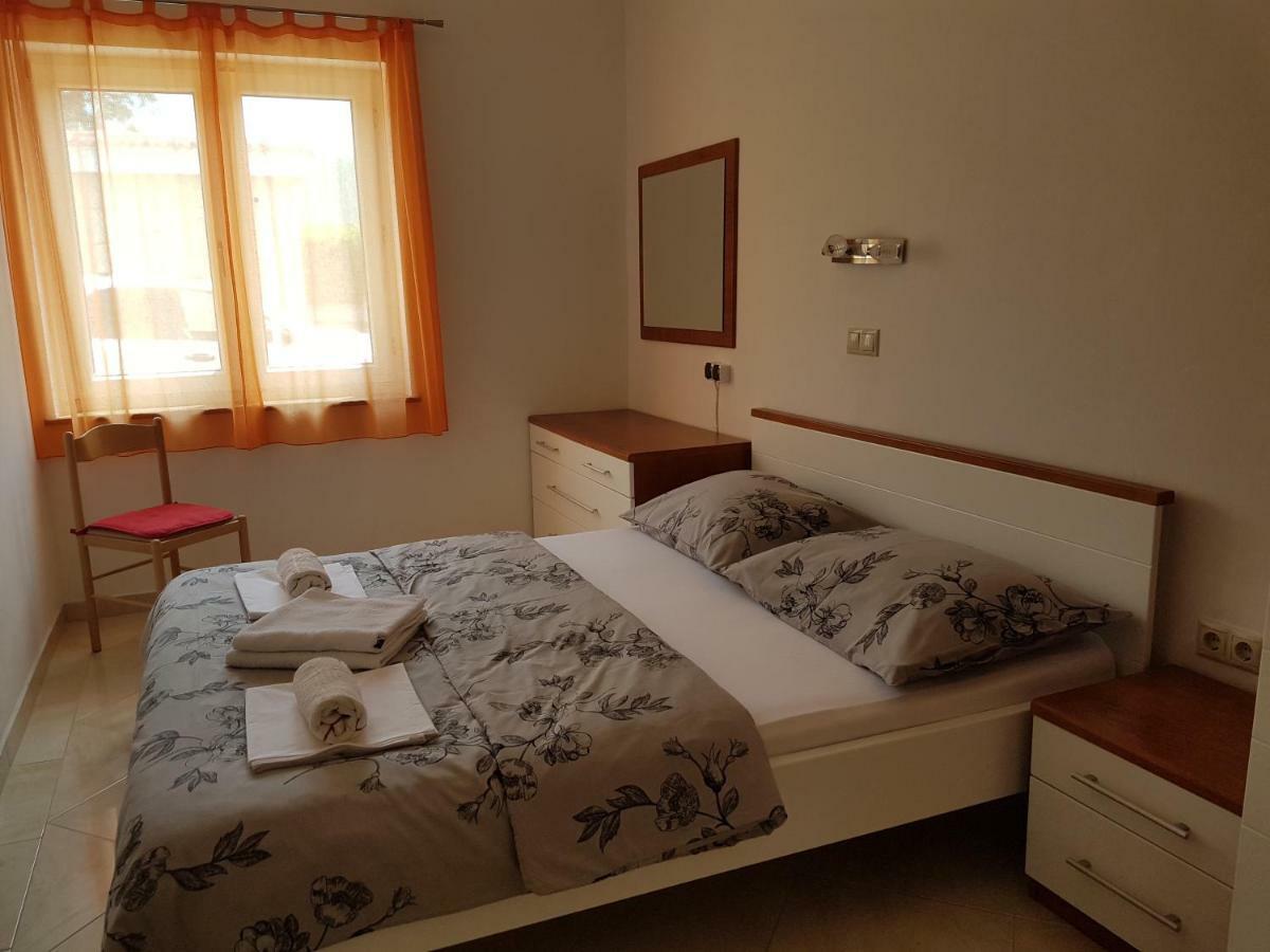 Apartments Andrea II 巴斯卡 外观 照片